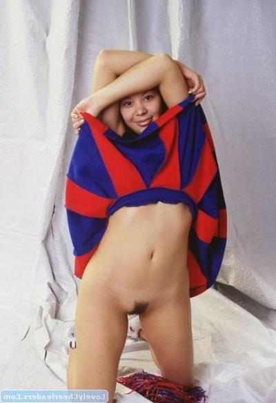 15P Hottie Asian cheerleader stripping for you