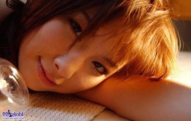 16P Japanese lingerie babe Akane Sakura shows her body