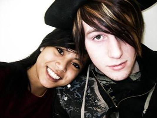 14P Cute Asian girls and their boyfriends