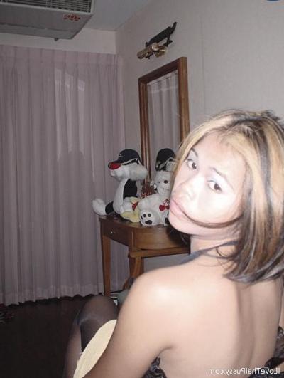 15P Thai Hooker Sleep Fucks Horny Swedish Sex Tourist For Money Asian Slut