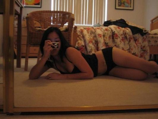 16P Mega oozing hot and delicious Asian girls posing naked