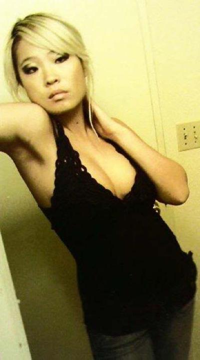 15P Sammlung der heißen Amateurin Vivian in ihren sexy Fotos