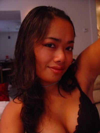 16P Adorable asian babe sucking huge black cock with passion