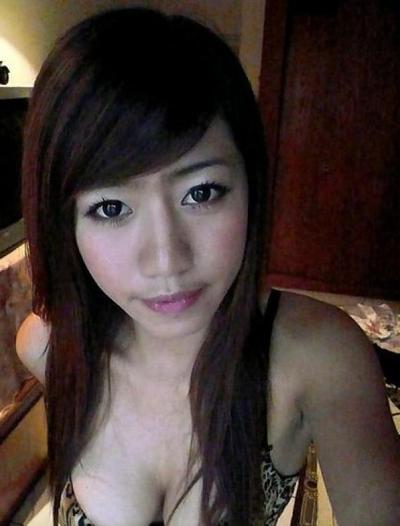 16P Asian teen nymph enjoy showing her sweet and juicy body
