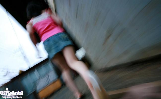 15P Japanese av idol schoolgirl naked in studio
