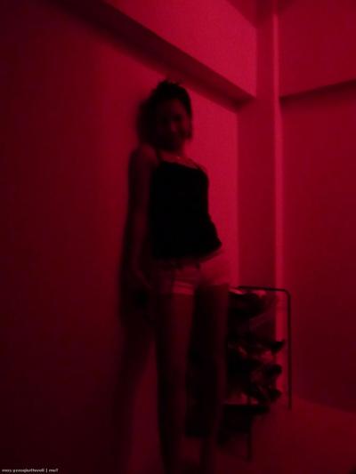 15P Drunk Milf Hookers Dripping Wet Pussy Penetrated Wildly By Sex Tourist Klaus