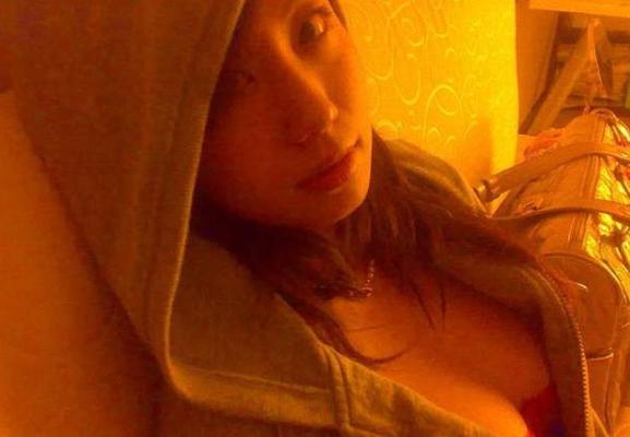16P Mega oozing hot and delicious Asian girls posing naked