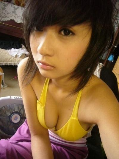 16P Asian coed goes full nude in couch shows squeezable tits
