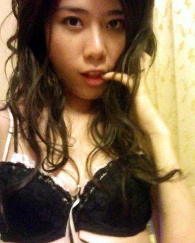 15P Hot and sexy Oriental girlfriends