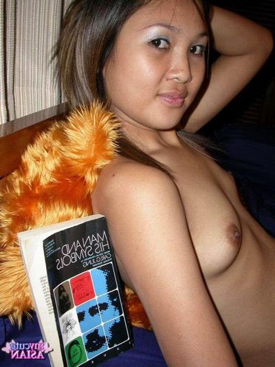 16P Asian lesbians licking shaved pussies and ass