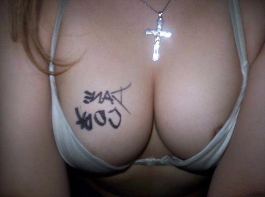 16P Naughty and hot selfpics taken by an amateur Asian chick