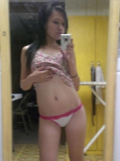 16P Mega oozing hot and delicious Asian girls posing naked