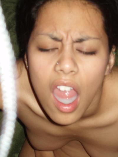 15P Homemade amateur Asian teen girlfriend gets fucked and swallows