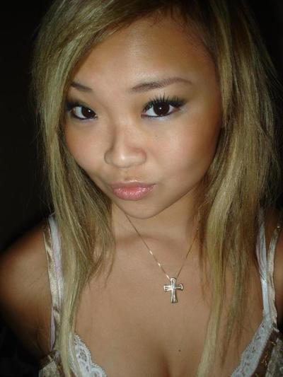 15P A number of sizzling hot Asian babes
