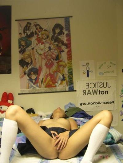 18P A slutty Asian party girl sucks dick