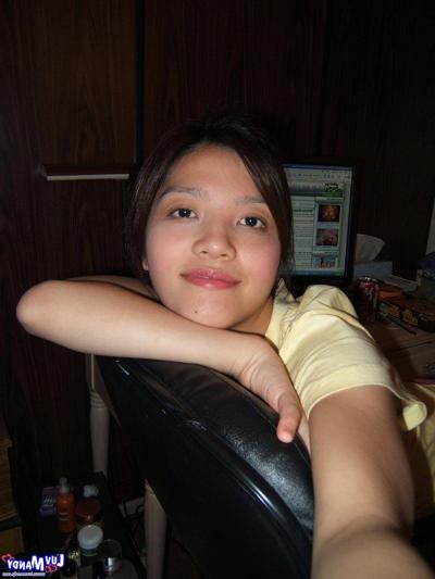 16P Asian teen girl self pics