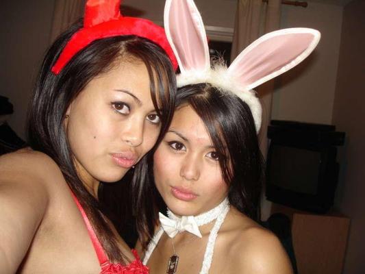16P A compilation of cute and sexy Asian babe pics