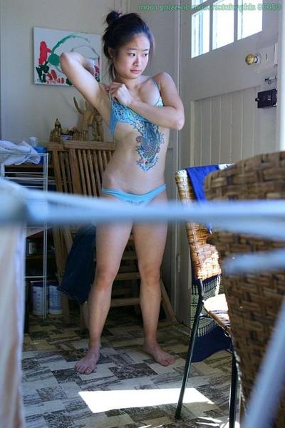 16P PetiteTattooed Asian on Hidden Dressingroom Spycam