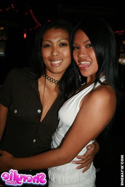 15P Hot asian Sherylie in bar