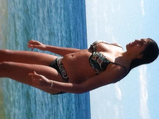 10P Jewish Girl on a beach