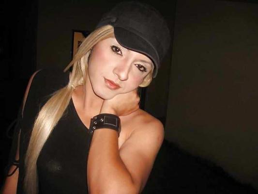 11P Shemale facebook guatemala (fergie anahi)