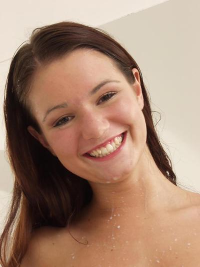 17P Adorable teen gets wet and kinky in the bathtub