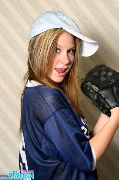 15P Sexy Teen And Her Perfect Titties