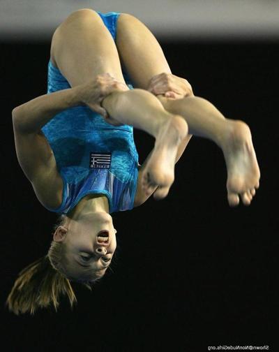 16P Gymnast spreading
