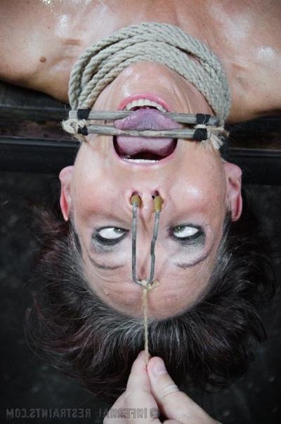 16P Syren De Mer boots babe in red bound upside down ass and pussy toyed