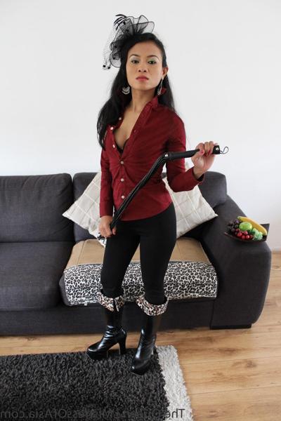 12P Thai mistress ready to beat you