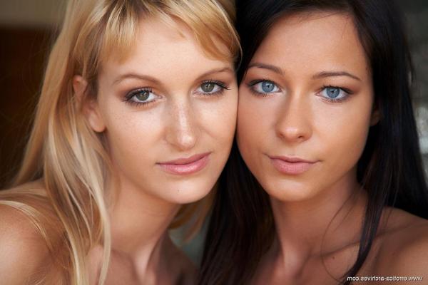 15P Мery beautiful naked teen lesbians