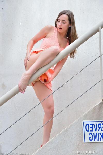 16P Jeri Big Orange Heels