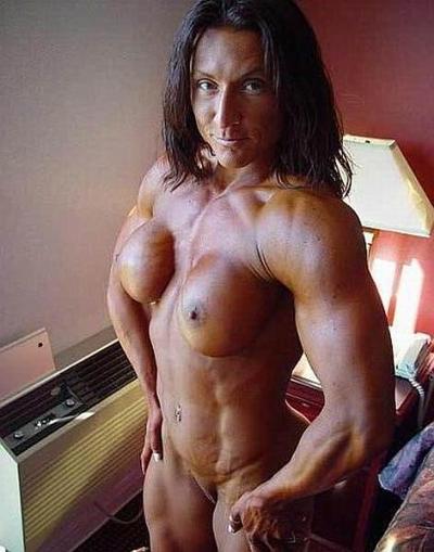 15P hot female bodybuilders showing off their muscles