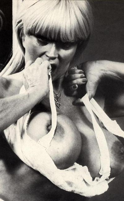 12P Vintage pornstar Candy Samples fucking in retro hardcore action