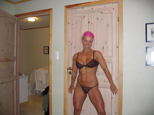 17P Fitness blonde
