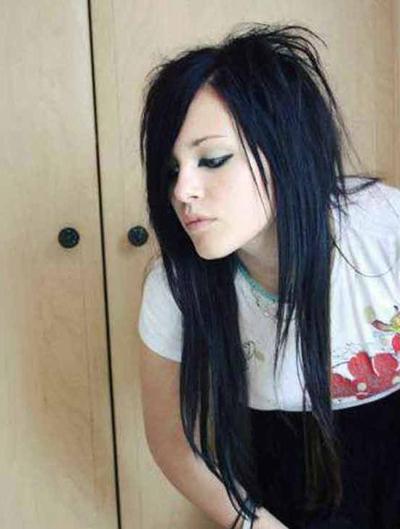 12P Emo girls love to tease and strip