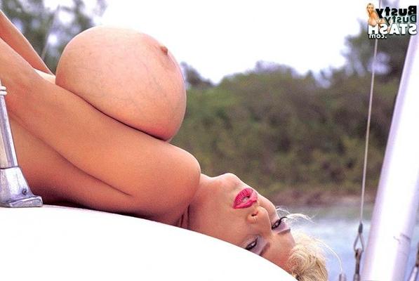 12P Sexy pornstar Busty Dusty up close and personal