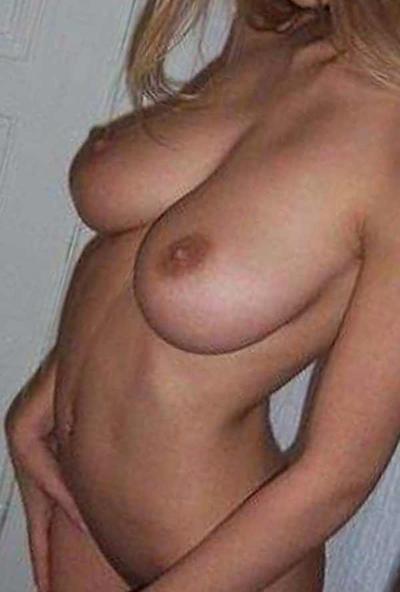12P Hot amateur babes with large hooters