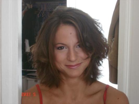 15P Pretty athletic teen shows her shaved wet pussy