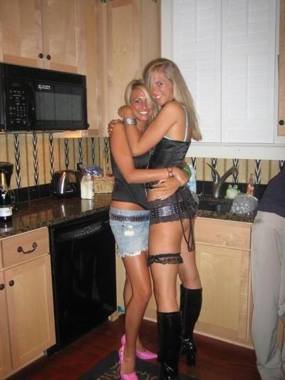 15P Gorgeous horny sweet amateur girls posing on camera naked