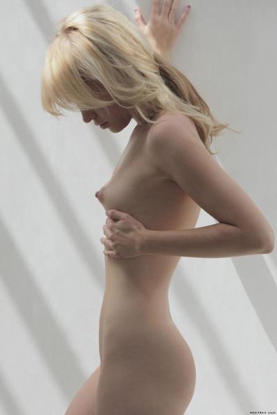 16P Erotic teen babe Breanne stripping naked