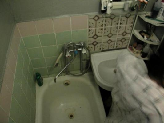 16P Unknowing sexy student filmed in the shower with a hidden camera