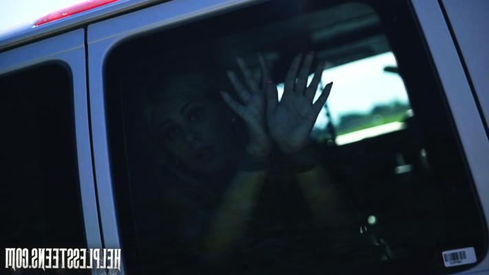 15P Helpless teen Mia Pearl was on her way to get some tacos, takes a wrong turn and