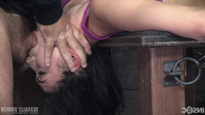 16P Aria Alexander queen of sluts is bound with legs spreads and mou