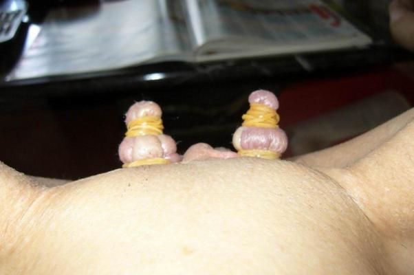18P Lèvres de chatte bondage extrême