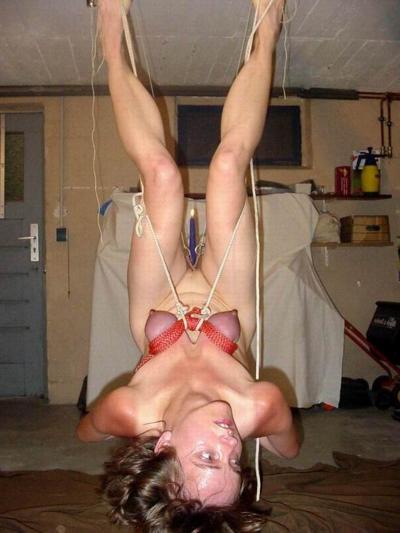16P seins et chatte extrêmement bondés