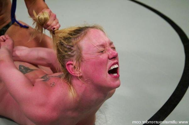 15P Female sexual wrestling
