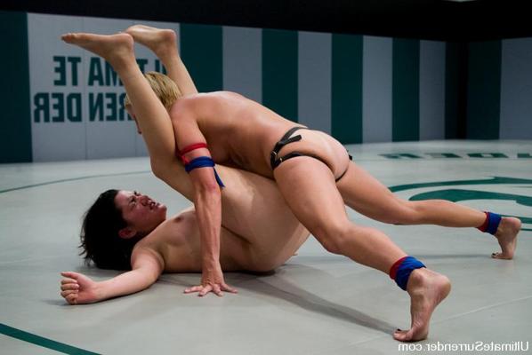 15P Ultimate Surrender, прошлый чемпион надрал задницу, обнаженная борьба