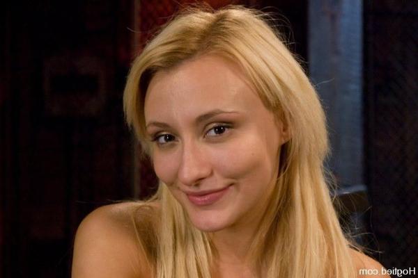 15P Blonde haired chick with tormented nipples and pussy in bondage