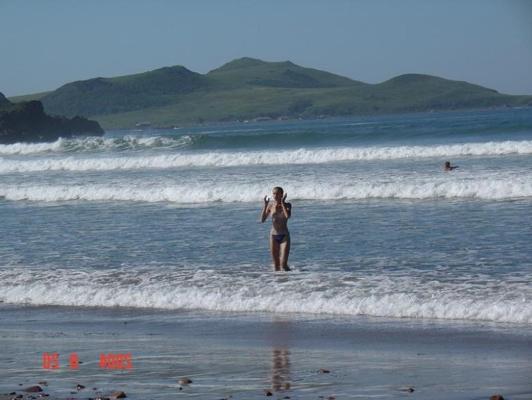 15P Hottie loves to expose her body at the nude beach